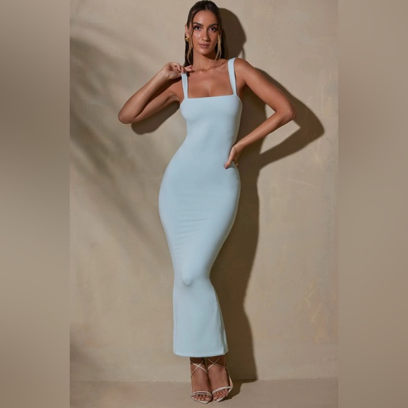 Elegant Light Blue Backless Dress - Picture 6 of 11